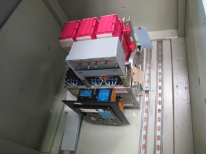 BREAKER, CIRCUIT TYPE, 50-225 AMP RATING, 240/480/600 AC VOLT RATING, 3 POLE, K 600 S KIND. ELECTRICALLY OPERATED, 600A FRAME SIZE CONSTRUCTION. K-600S. AMETEK MOTOR OPERATED COMPLETE PART NUMBER C1525-7773-131-07(00)(01)(18)(40) PLUS (64) FOR NUCLEAR CONTROL WIRE, PART # C1525-7773-131-01 (W-44) LOADING & HANDLING FEE $15-